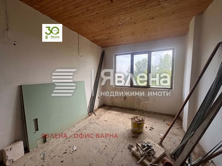 Продава КЪЩА, с. Аврен, област Варна, снимка 14 - Къщи - 55632900