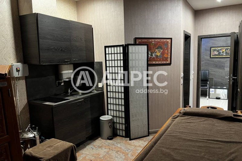 À venda  Comprar Sofia , Oborichtche , 304 m² | 85992479