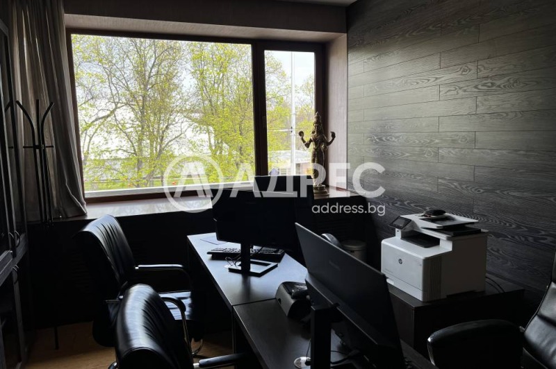 À venda  Comprar Sofia , Oborichtche , 304 m² | 85992479 - imagem [2]
