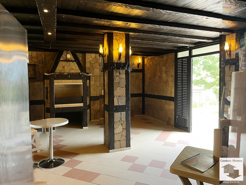 Продава ЗАВЕДЕНИЕ, гр. Велико Търново, Център