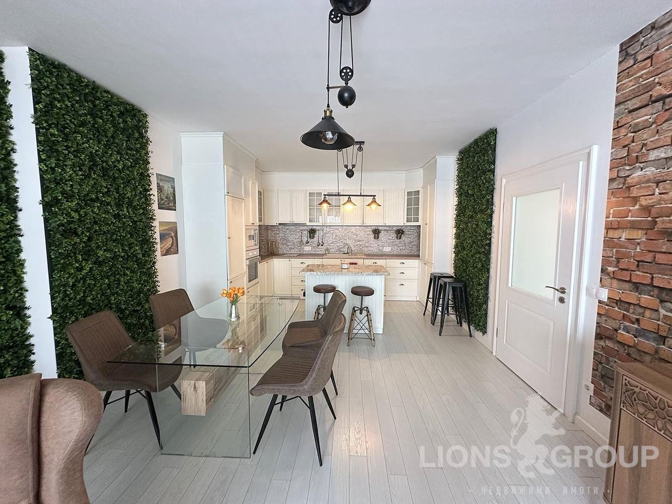 Продава 3-СТАЕН, гр. Варна, Център, снимка 3 - Апартаменти - 53627483