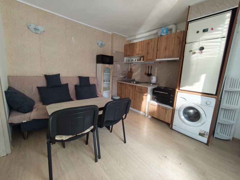 Продава ЕТАЖ ОТ КЪЩА в град Шумен, Център - 50 кв.м / 90 000 € » 176 024.70 лв., АДРЕС НЕДВИЖИМИ ИМОТИ - КАНТОРА ШУМЕН