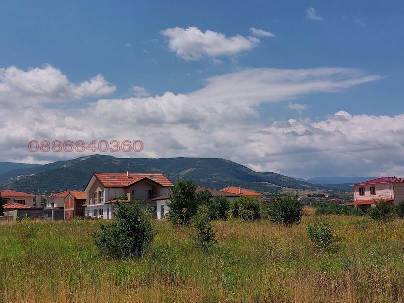 Продава ПАРЦЕЛ в област Пловдив, с. Браниполе - 567 кв.м / 61 236 € » 119 767.21 лв.
