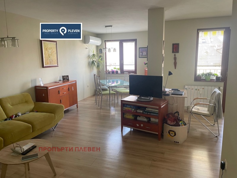 À vendre  2 chambres Pleven , Chirok tsentar , 93 m² | 29505667