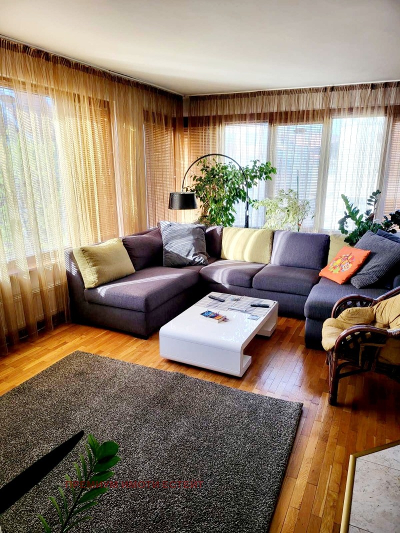 Продава  Многостаен, град София, Белите брези •  365 000 € • ID 10224843 — holmes.bg - [1] 