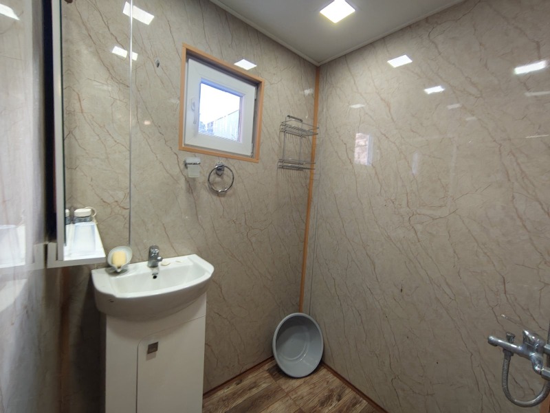 Продава ЕТАЖ ОТ КЪЩА, гр. Шумен, Център, снимка 8 - Етаж от къща - 53364018