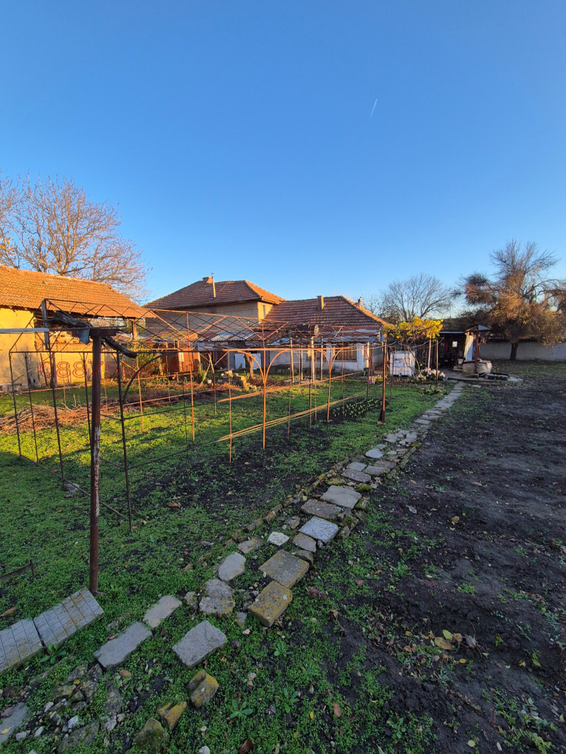 Продава КЪЩА, с. Янтра, област Велико Търново, снимка 6 - Къщи - 52877937