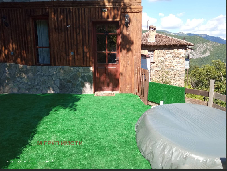 Продава КЪЩА, с. Югово, област Пловдив, снимка 14 - Къщи - 53010174