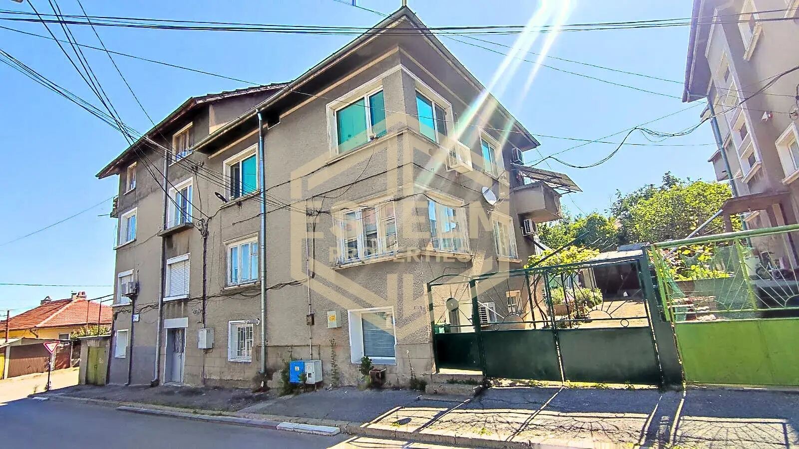 Продава ЕТАЖ ОТ КЪЩА, гр. Русе, Дружба 2, снимка 2 - Етаж от къща - 54697881