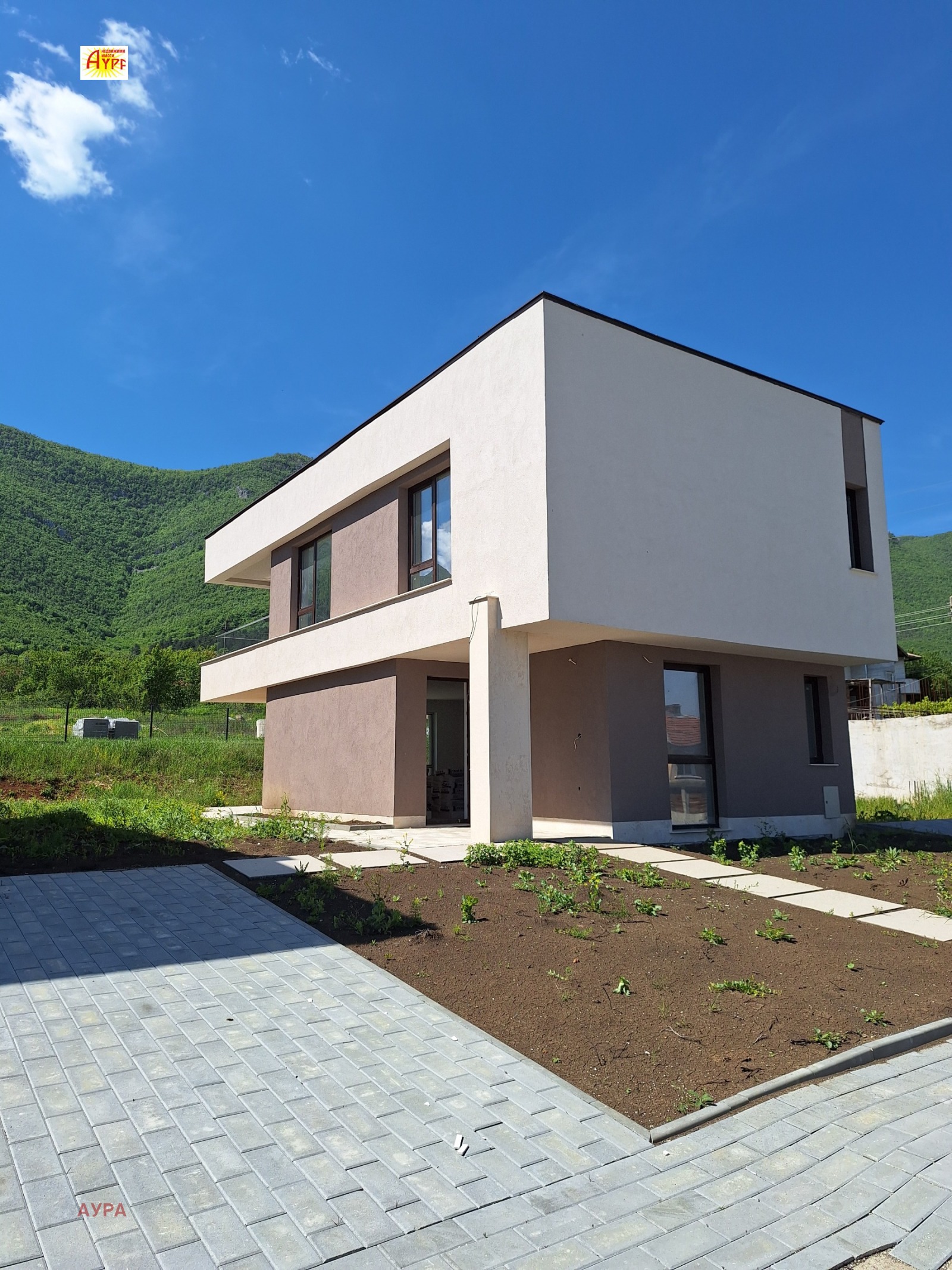 Продава КЪЩА, гр. Враца, Център, снимка 2 - Къщи - 50227313