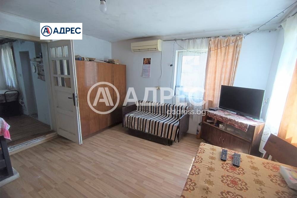 Продава КЪЩА, с. Топчии, област Разград, снимка 7 - Къщи - 54360866