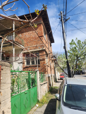 Продава  Къща, гр. Харманли