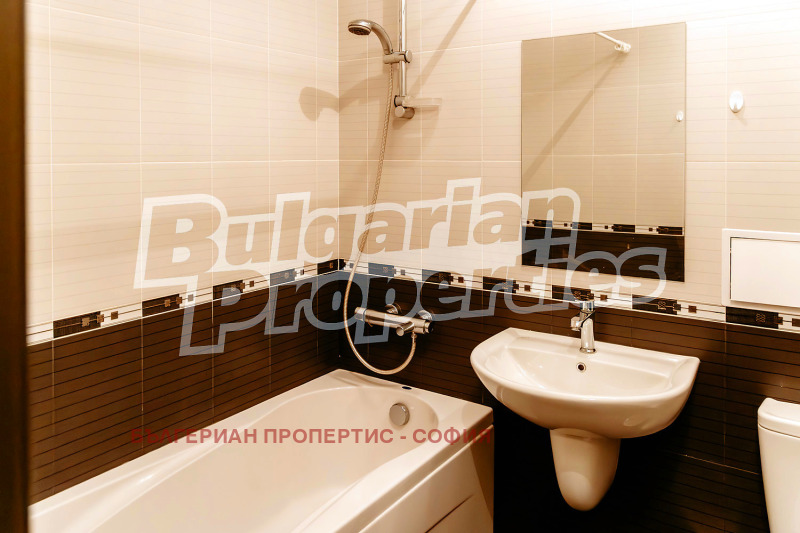 Продава 3-СТАЕН, гр. София, Лагера, снимка 13 - Апартаменти - 53229641