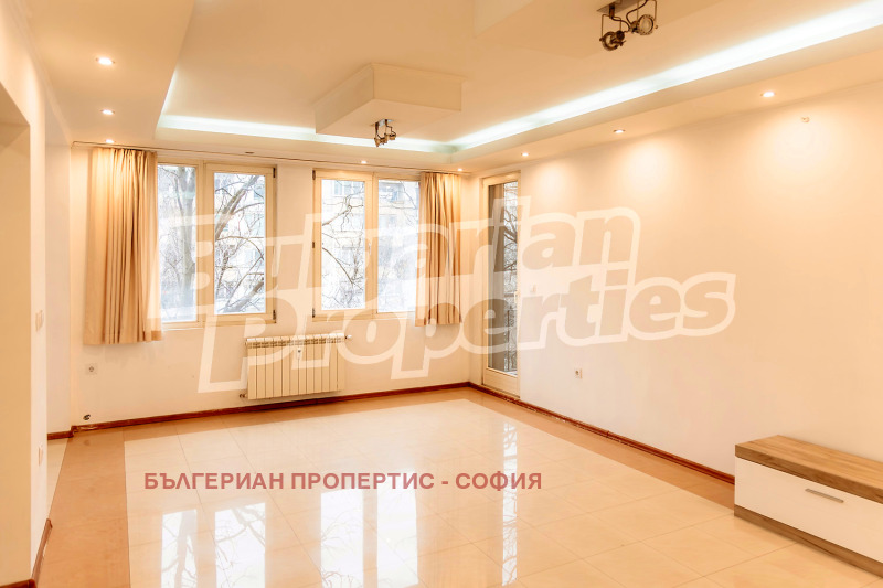 Продава 3-СТАЕН, гр. София, Лагера, снимка 5 - Апартаменти - 53229641