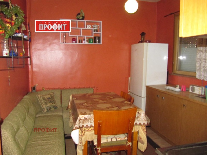 Продава  4-стаен град Пловдив , Изгрев , 94 кв.м | 26048777