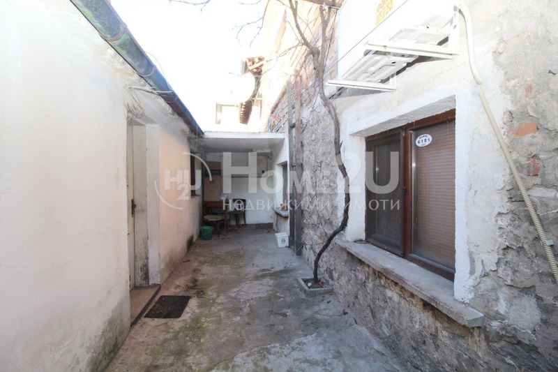 Продава  Къща област Пловдив , гр. Асеновград , 347 кв.м | 18231188 - изображение [12]