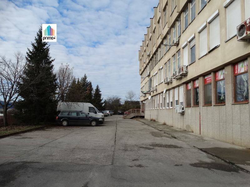 Продава ПРОМ. ПОМЕЩЕНИЕ, гр. Велико Търново, Промишлена зона - Запад, снимка 2 - Производствени сгради - 52621630