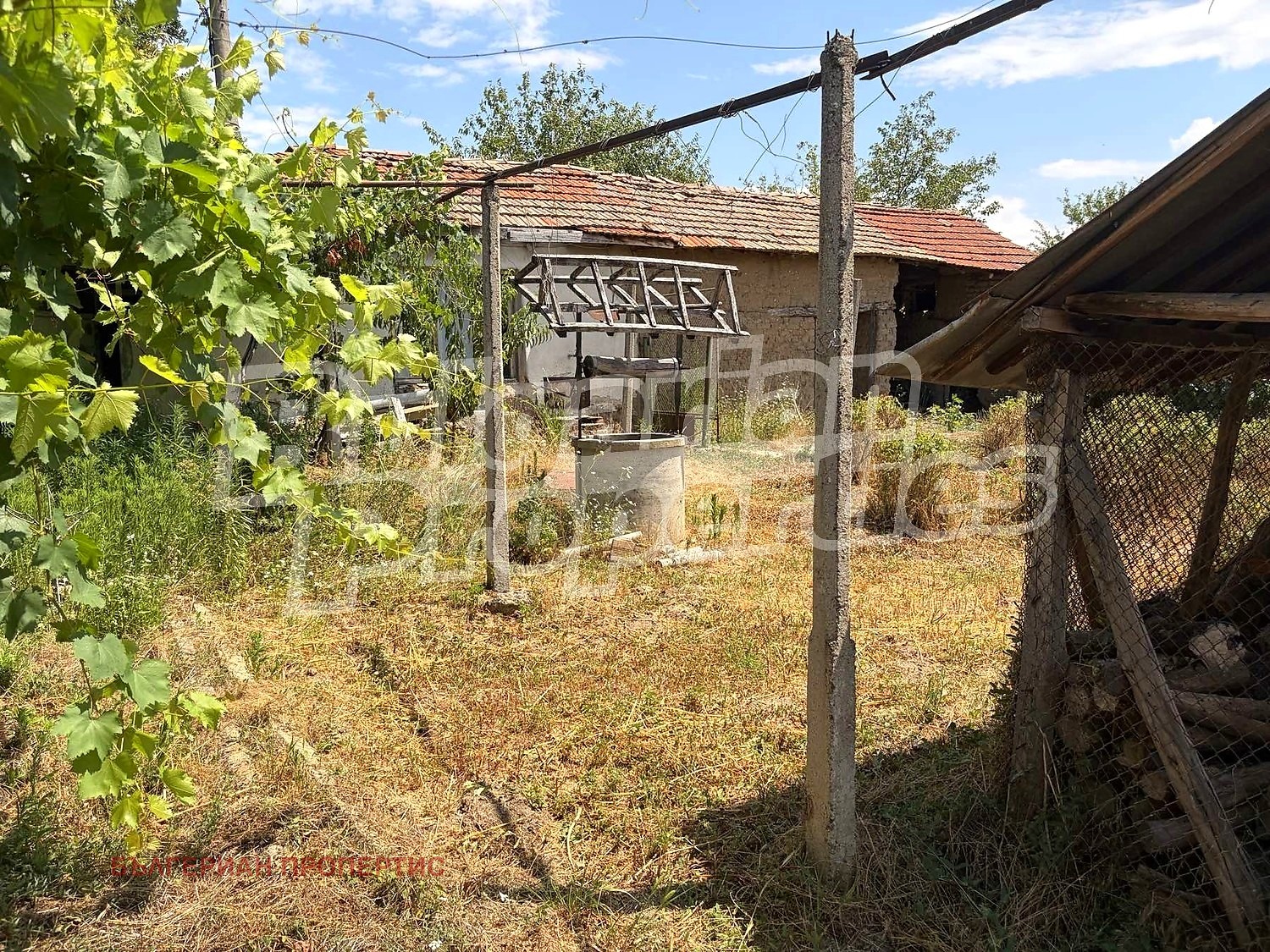 Продава КЪЩА, с. Беловица, област Пловдив