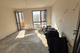 Studie Yuzhen, Plovdiv