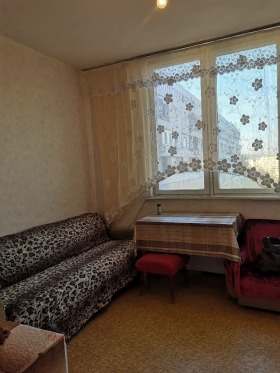 1 chambre Kazanski, Stara Zagora 2