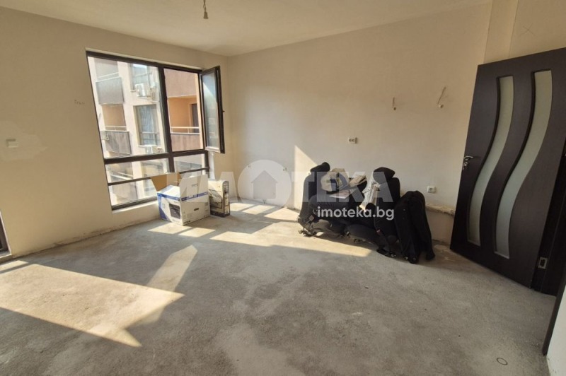 En venta  Estudio Plovdiv , Yuzhen , 42 metros cuadrados | 24844263 - imagen [3]