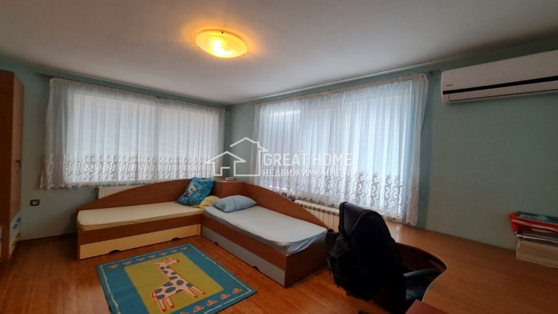 De vânzare  2 dormitoare Târgoviște , Țentâr , 115 mp | 80402315 - imagine [9]