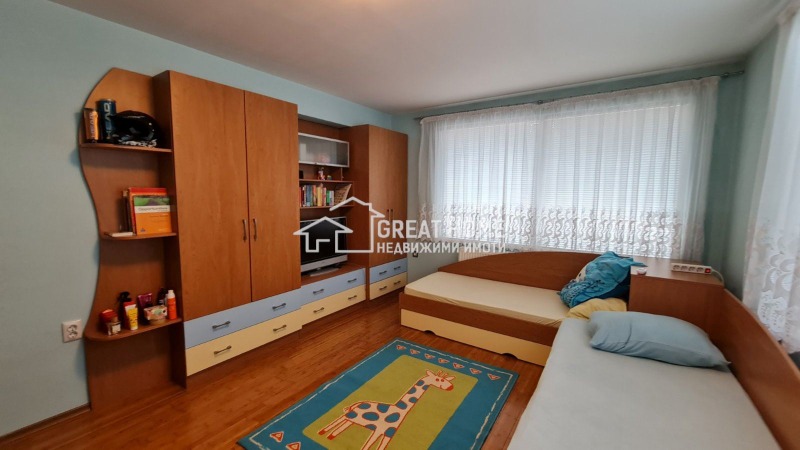 De vânzare  2 dormitoare Târgoviște , Țentâr , 115 mp | 80402315 - imagine [8]