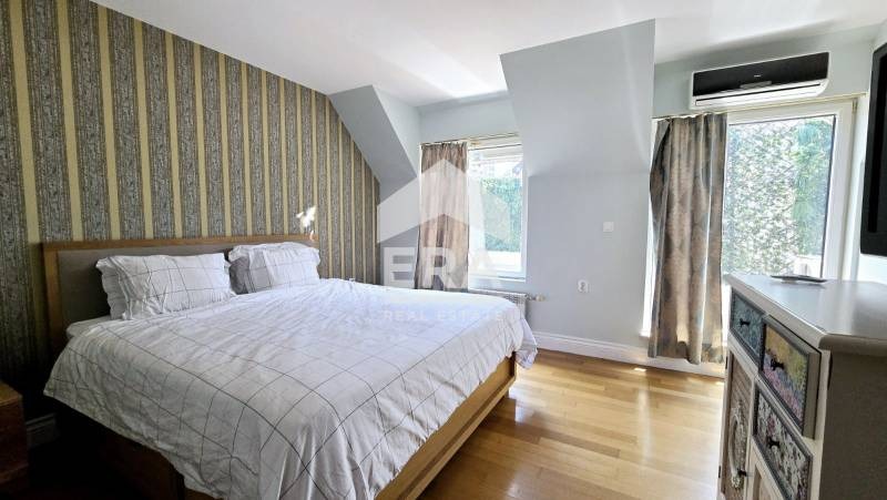 Продава  4-стаен град София , Лозенец , 215 кв.м | 32018290 - изображение [14]