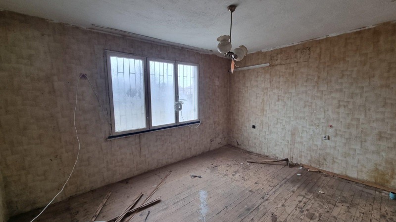 Продава КЪЩА, с. Костиево, област Пловдив, снимка 11 - Къщи - 53129575