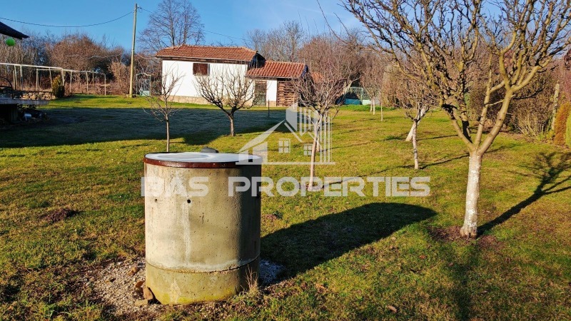 Продава КЪЩА, с. Туден, област София област, снимка 15 - Къщи - 53147109