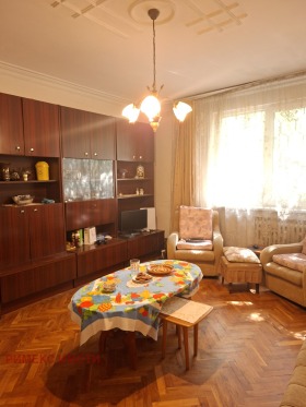 2 makuuhuonetta Javorov, Sofia