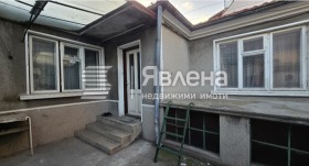 Casa Colhozen pazar, Varna