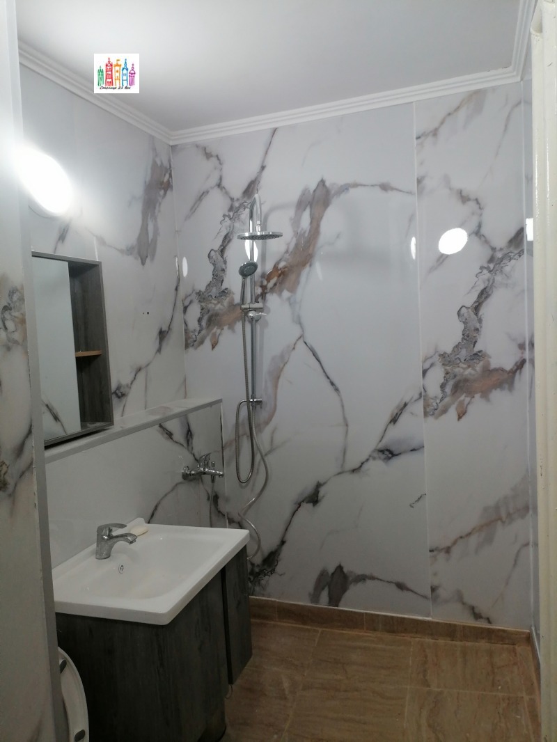 Продава  2-стаен град Перник , Мошино , 70 кв.м | 31112807 - изображение [15]