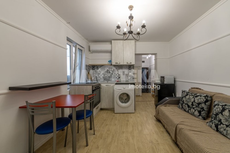 Продава 2-СТАЕН, гр. Варна, Гръцка махала