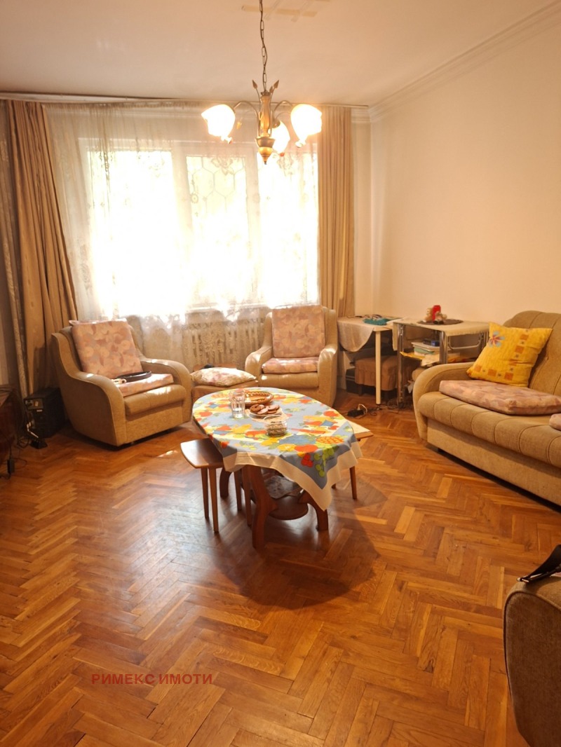 Myytävänä  2 makuuhuonetta Sofia , Javorov , 92 neliömetriä | 52346391 - kuva [2]