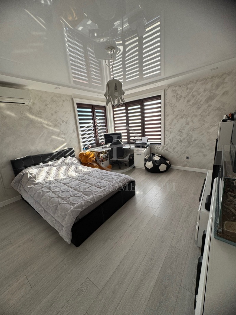 Продава МНОГОСТАЕН, гр. Пловдив, Остромила, снимка 4 - Апартаменти - 52524764