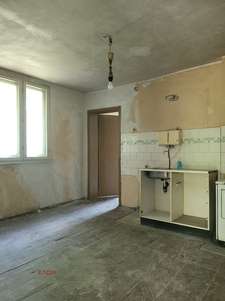 Till salu  Hus Pernik , Klepalo , 130 kvm | 75891918 - bild [5]