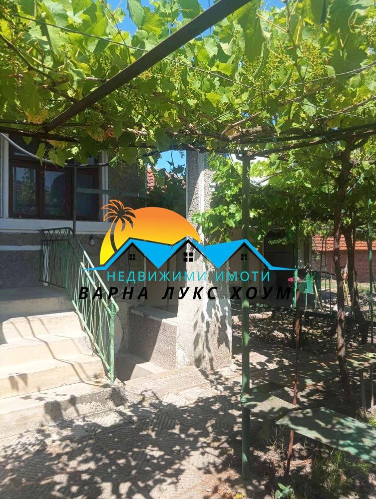 Продава КЪЩА, с. Пчелник, област Варна, снимка 4 - Къщи - 55024035