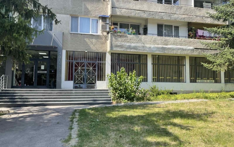 Продава  Магазин град Търговище , Център , 160 кв.м | 84945326