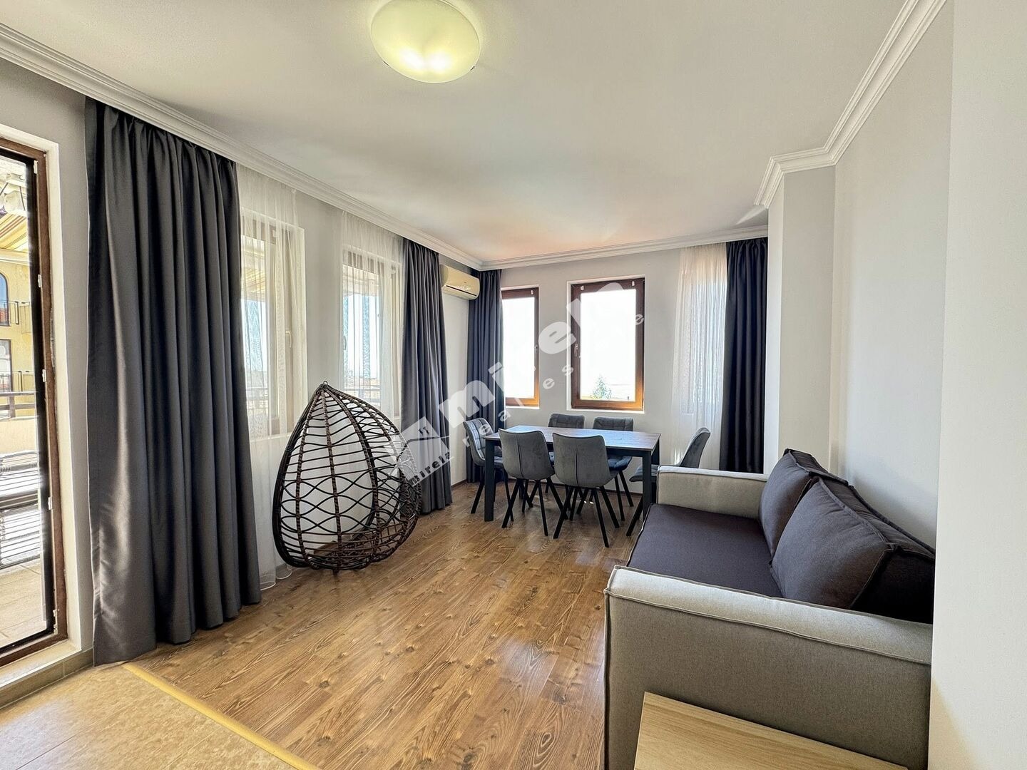 Продава  3-стаен област Бургас , гр. Свети Влас , 130 кв.м | 26390091