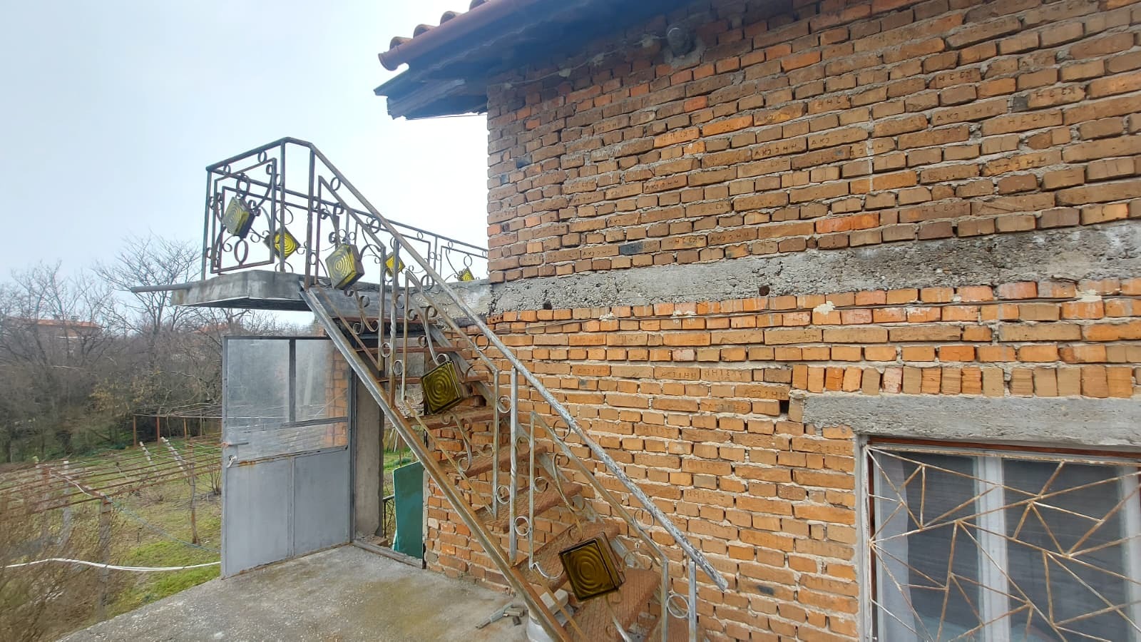 Продава ВИЛА, гр. Хасково, Промишлена зона - Изток, снимка 2 - Вили - 53724153