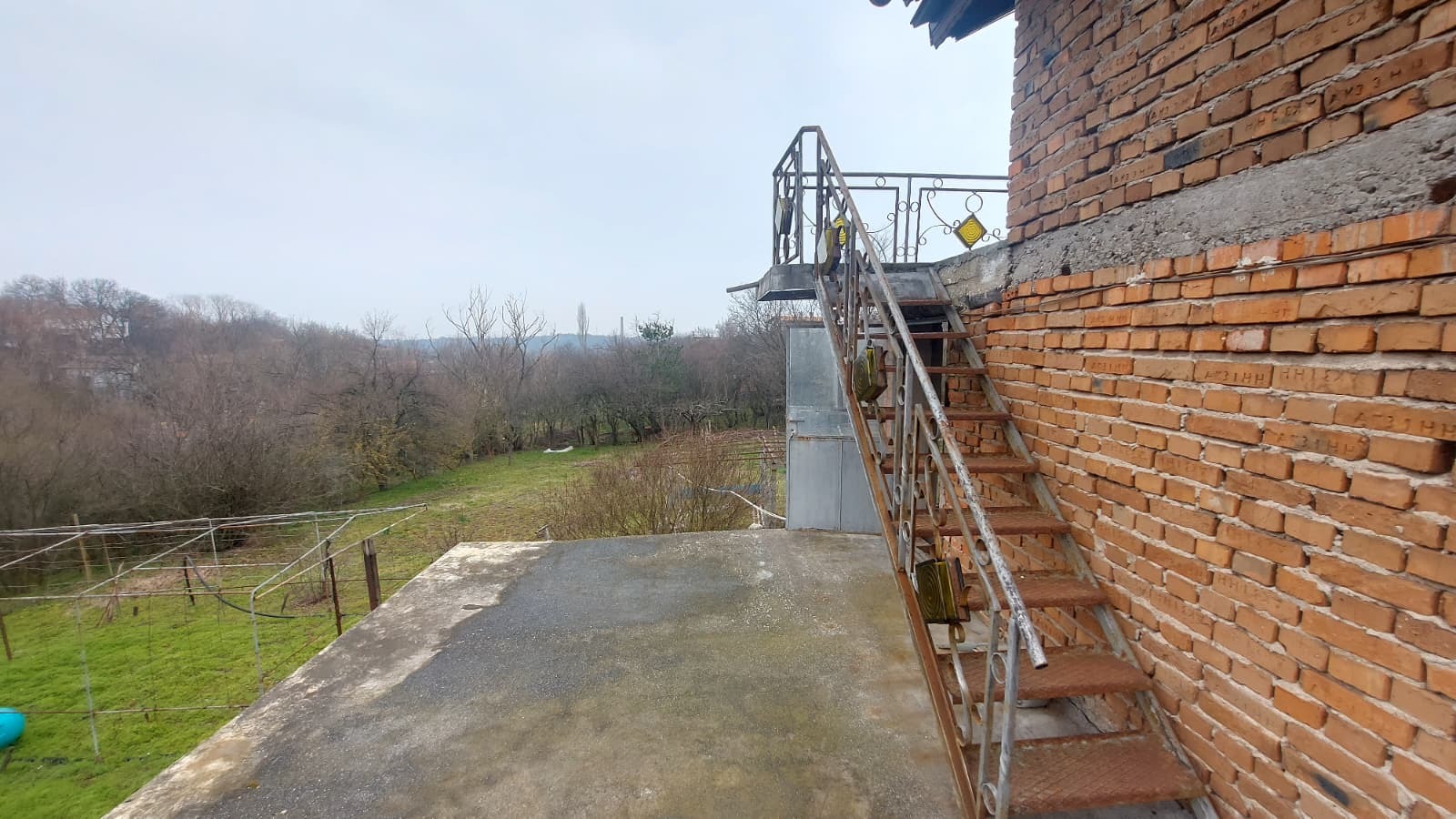 Продава ВИЛА, гр. Хасково, Промишлена зона - Изток, снимка 2 - Вили - 53724153