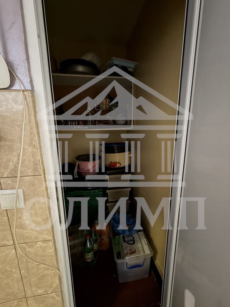 Продава МНОГОСТАЕН, гр. Добрич, Строител, снимка 13 - Апартаменти - 54789138