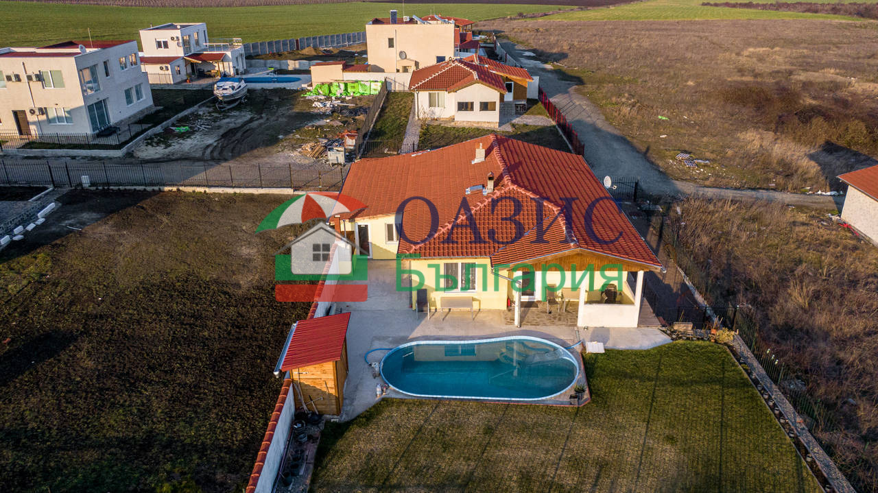 Продава КЪЩА, гр. Бургас, Център, снимка 6 - Къщи - 55699456