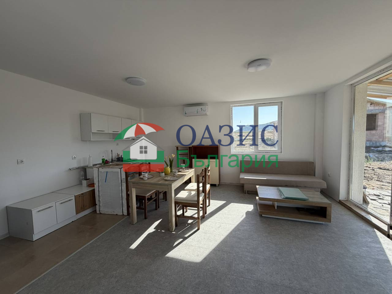 Продава КЪЩА, гр. Бургас, Център, снимка 2 - Къщи - 55699456