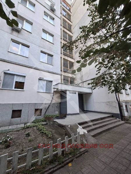 Продава 3-СТАЕН, гр. Пловдив, Южен, снимка 6 - Апартаменти - 54231954