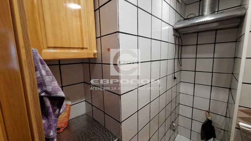 Продава 4-СТАЕН, гр. Казанлък, област Стара Загора, снимка 9 - Апартаменти - 53147410