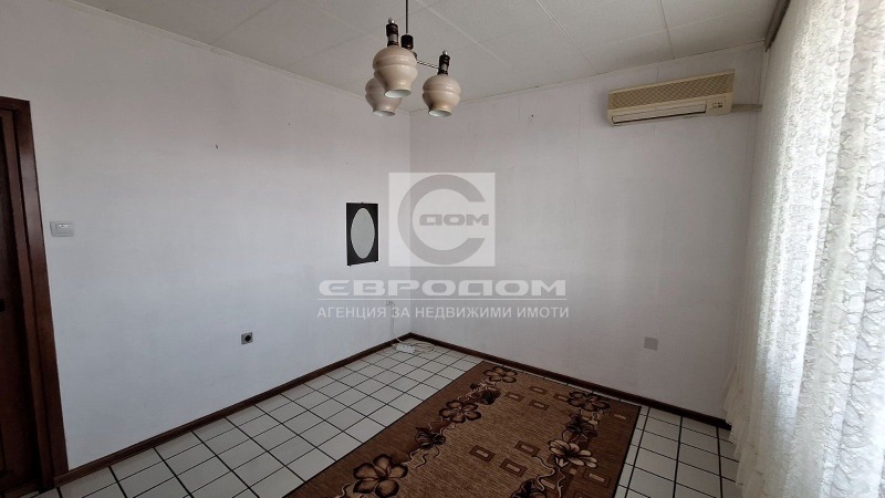 Продава 4-СТАЕН, гр. Казанлък, област Стара Загора, снимка 13 - Апартаменти - 53147410