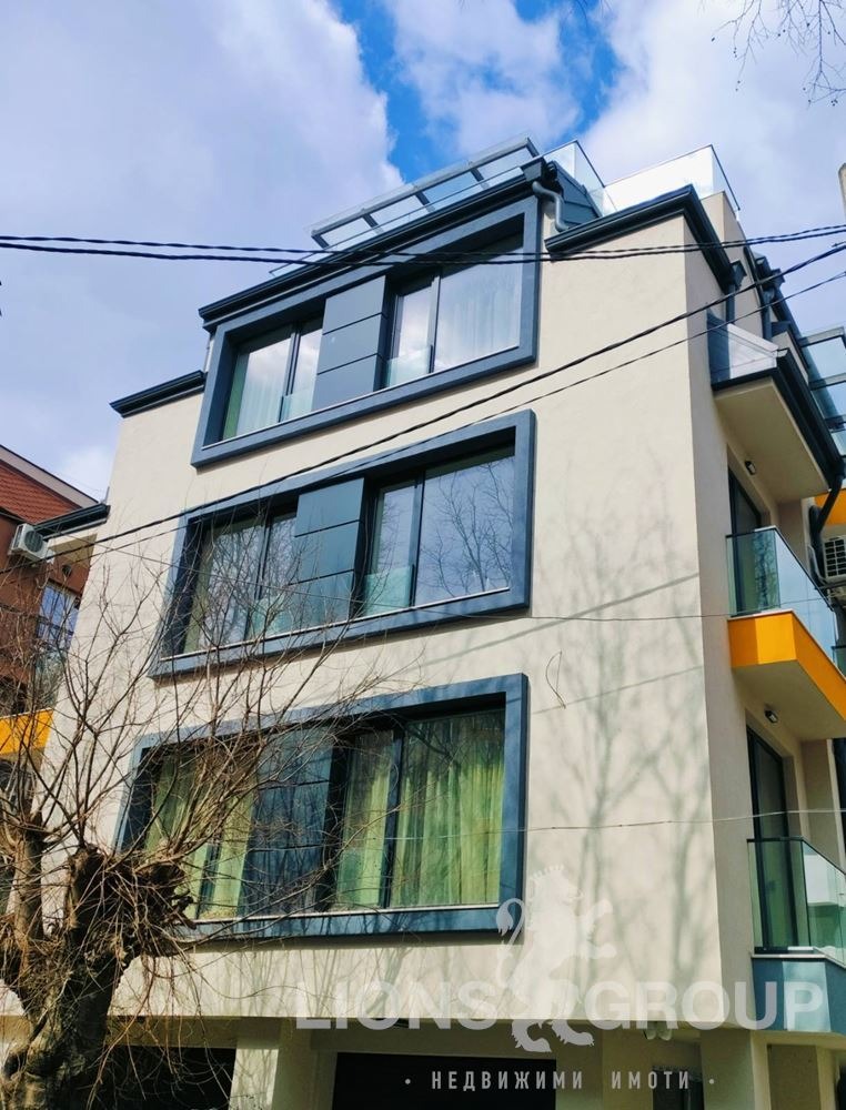Продава  Мезонет град Варна , Левски 2 , 117 кв.м | 92838177
