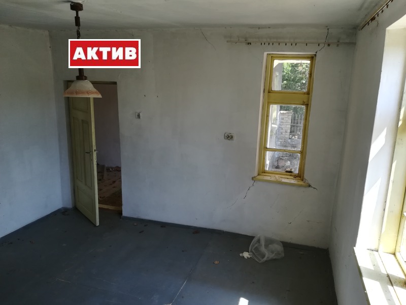 Продава КЪЩА, гр. Търговище, Боровец, снимка 5 - Къщи - 52748487